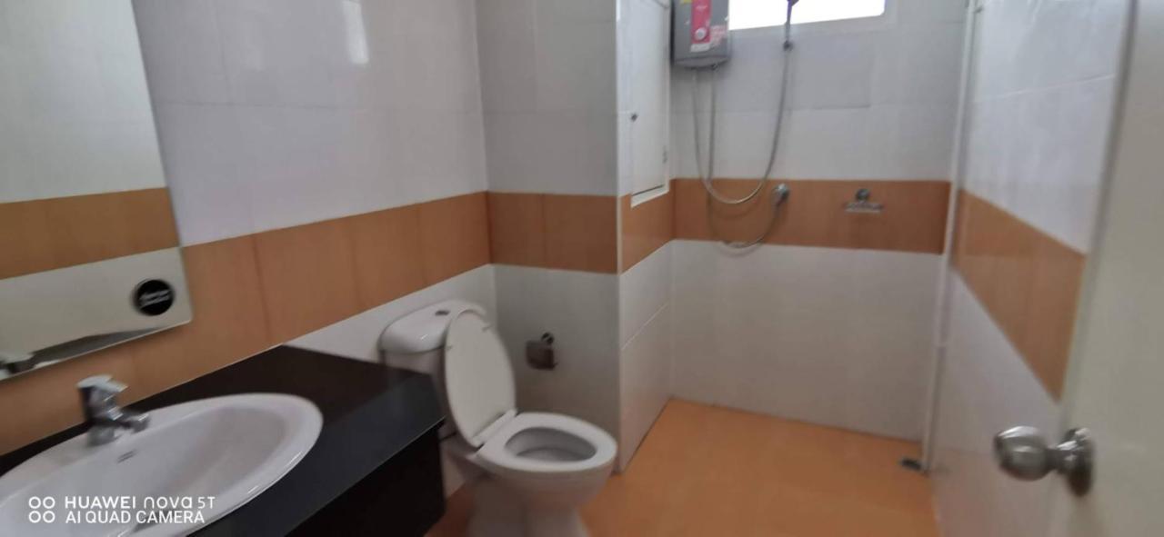 קאמאלה ביץ' Sure Guesthouse מראה חיצוני תמונה